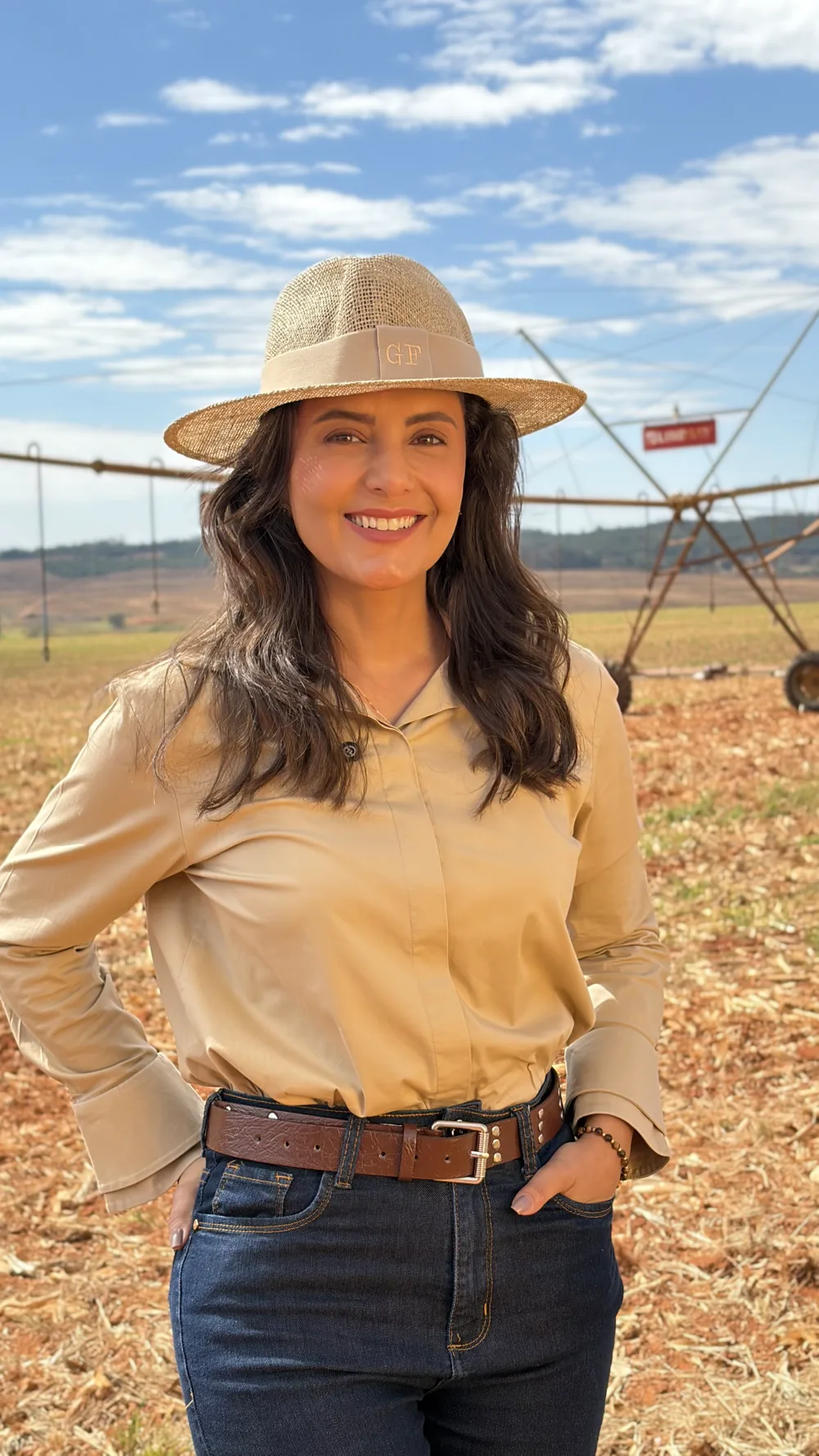 Prof.ª Gracielle Faita na fazenda
